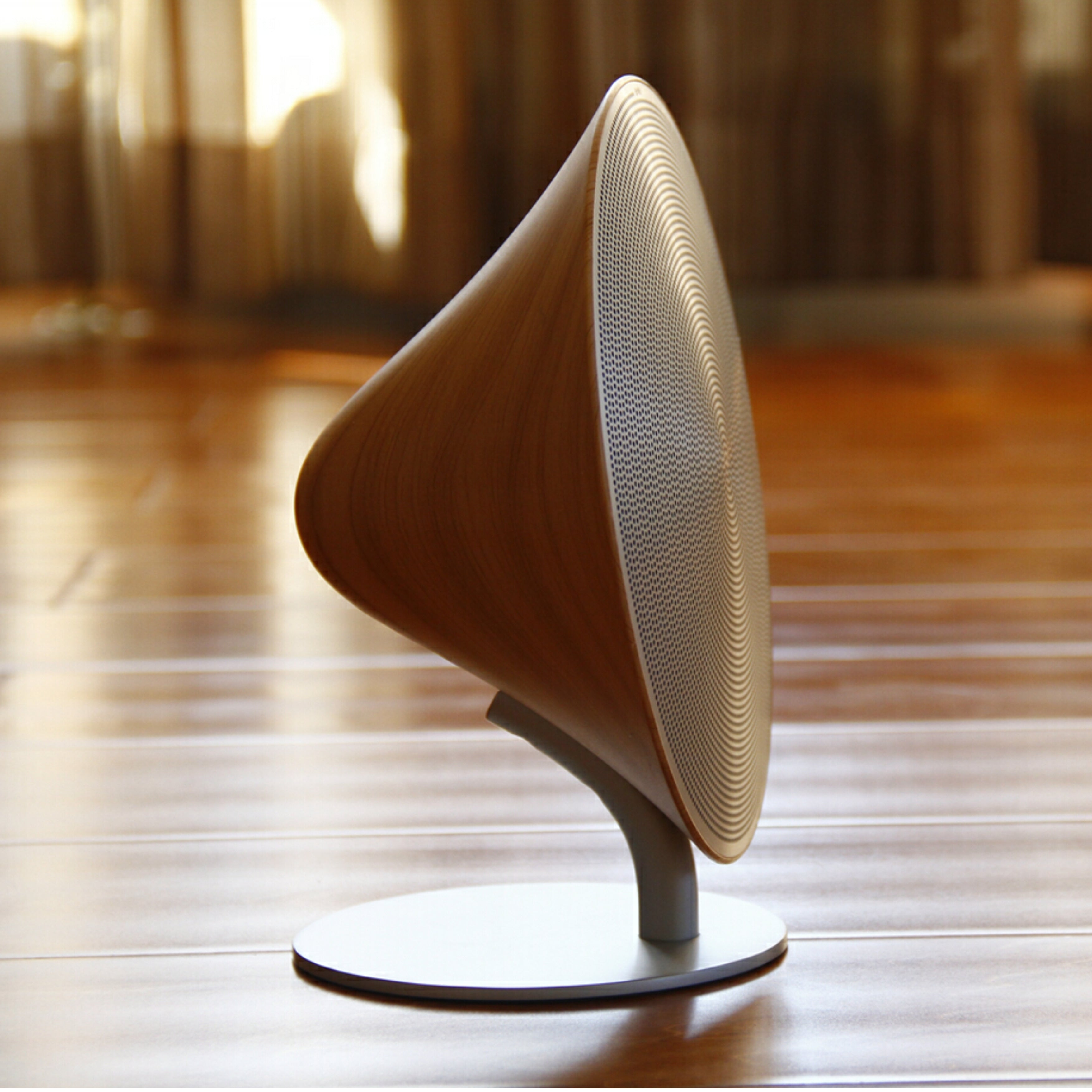 Walnuss Bluetooth Lautsprecher "Halo One" - BEPANO