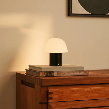 Kabellose Tischlampe Yannick in Schwarz Dimmbar