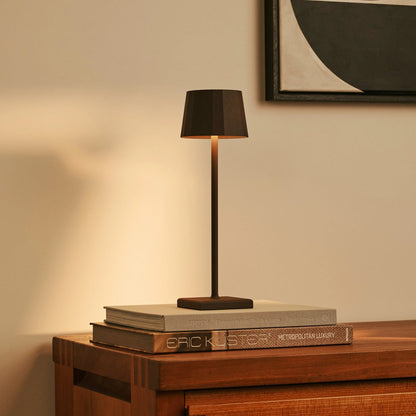 Kabellose Tischlampe Wouter in Mokkabraun