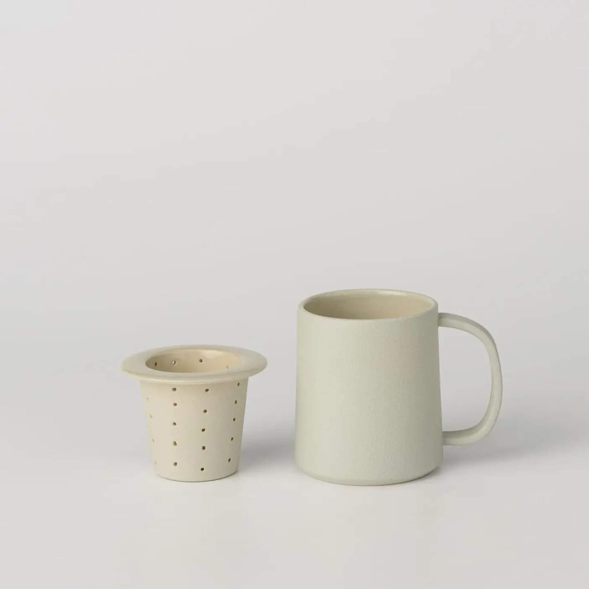 Keramiktasse mit Teesieb - Hellgrün
