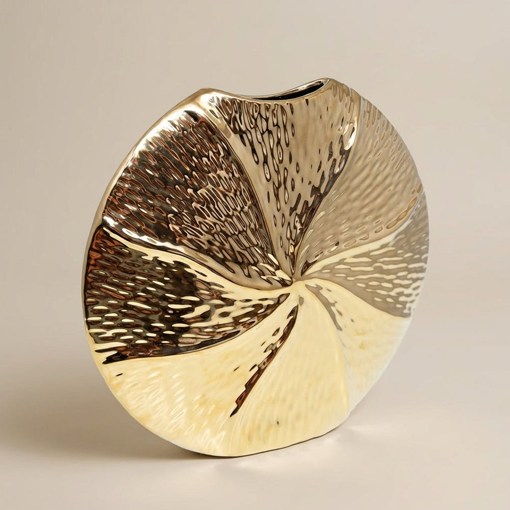 Goldene Spiralvase aus Keramik