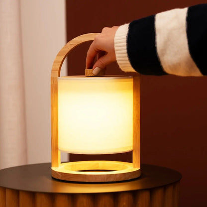 River kabellose Tischlampe aus Holz & Leinen