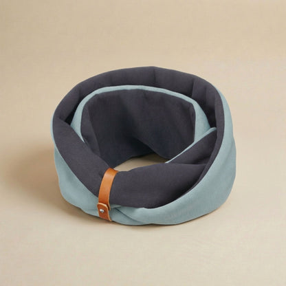 Freigestellter Halswärmer für Hunde in Türkis und Anthrazit